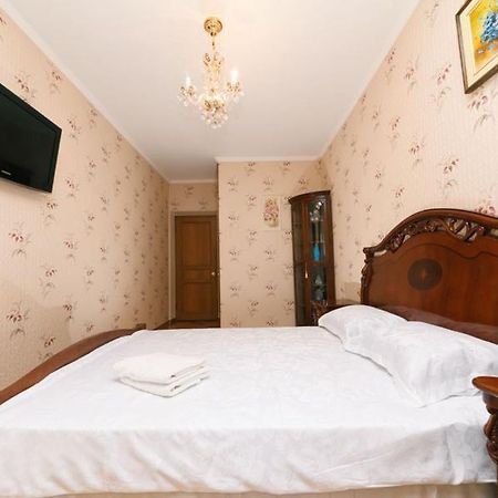 Apartment On Volodymirska 73 Street Kijev Kültér fotó